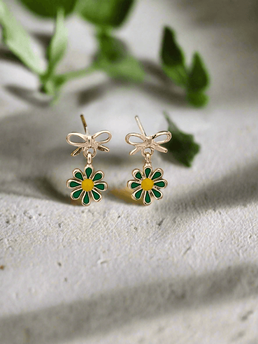 Daisy and Bow Mini Earrings - Mirae
