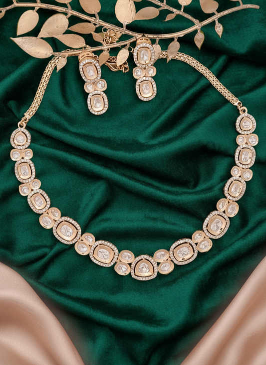 MODERN AND DELICATE REVERSE KUNDAN SINGLE LINE NECKLACE SET