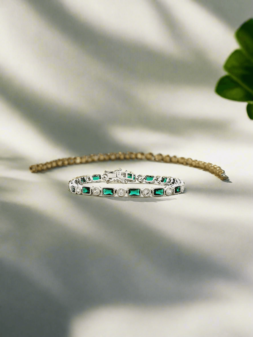 Adorable & Delicate Crystal studded Bracelet - Mirae
