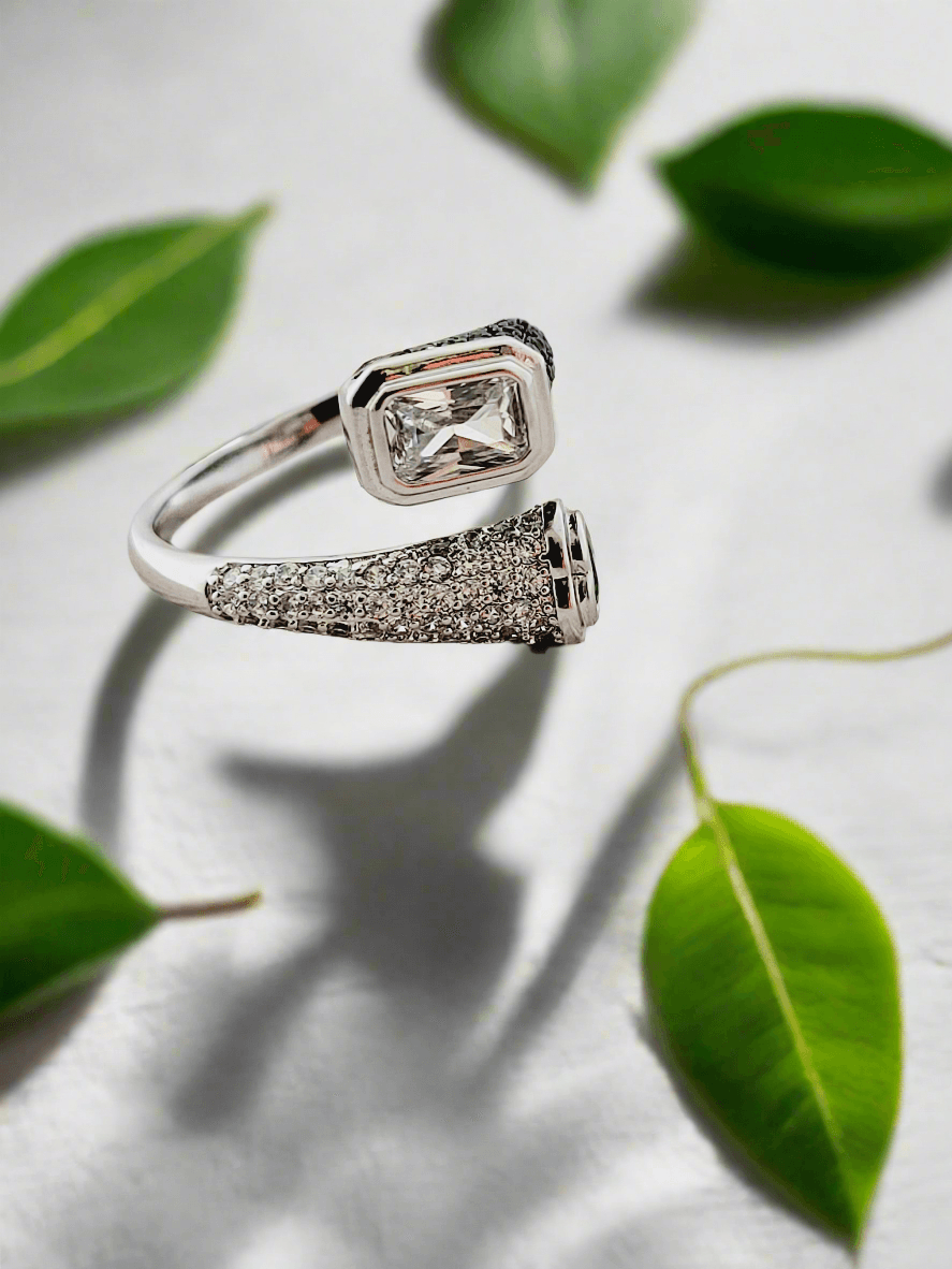 Bypass Crystal Ring - Mirae 