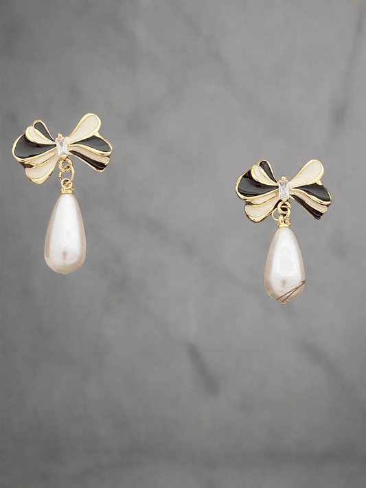 Bow earring with drop pearl in gold finish - Mirae 