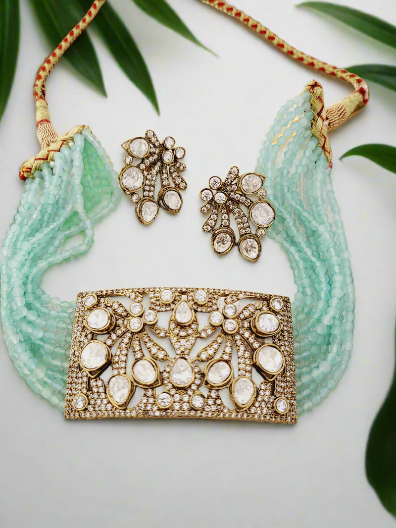 Regal Victorian Design Rectangular Choker Set with Mint Bead Strand