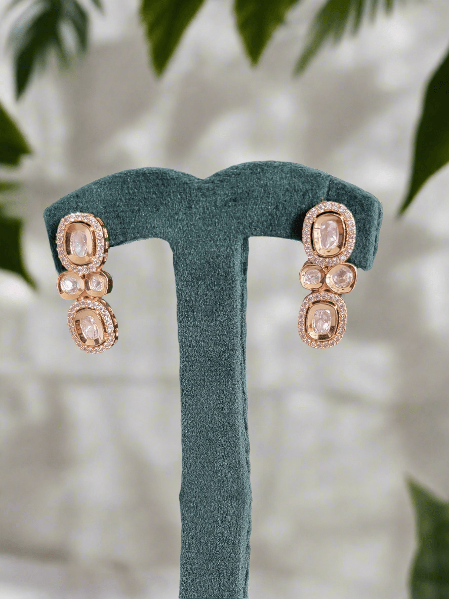 MODERN AND DELICATE REVERSE KUNDAN SINGLE LINE NECKLACE SET - Mirae 