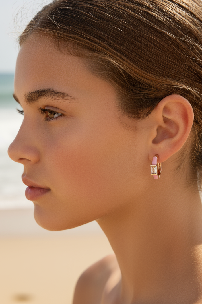 Elegant pink enamel Gold - plated earring with sparkling zirconia