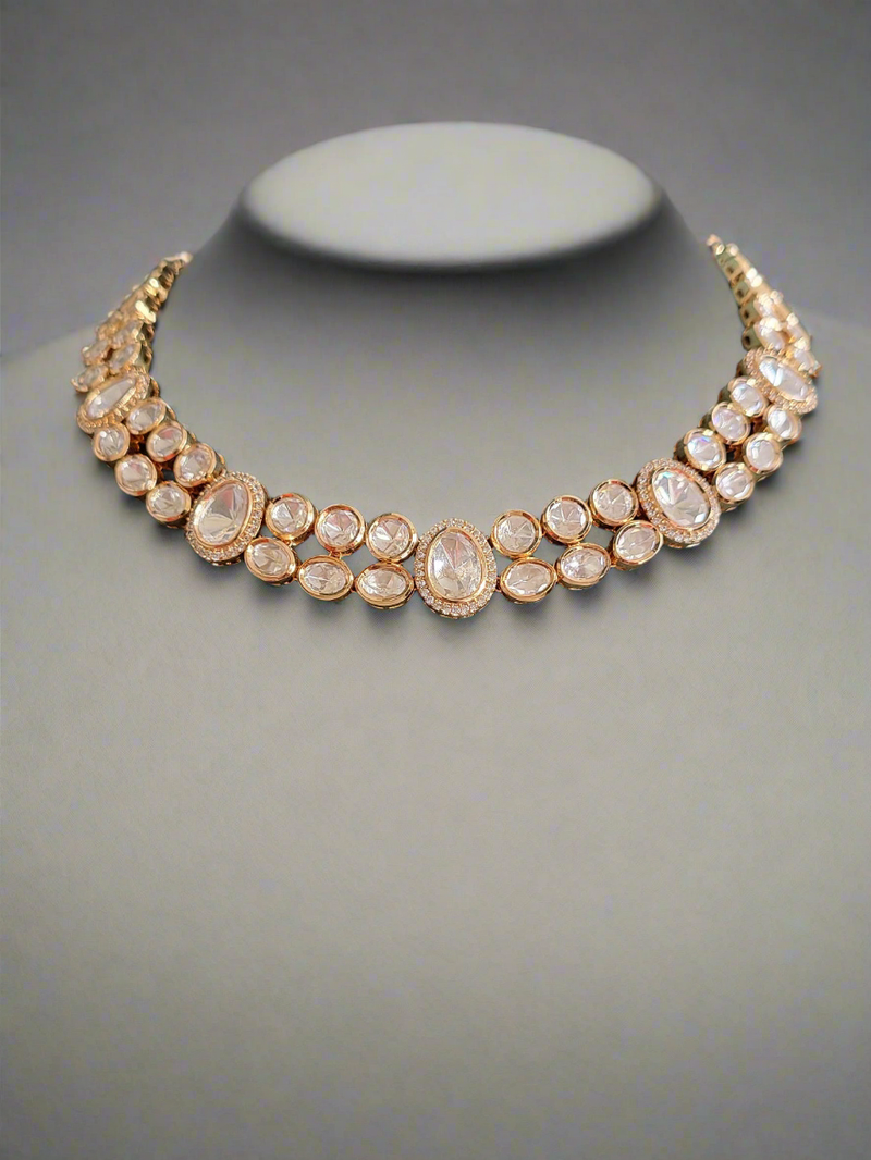 MODERN DEMI-FINE SET FOR SUBTLE OPULANCE
