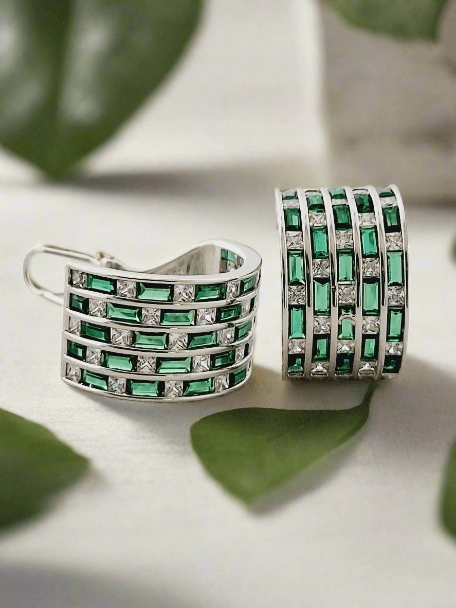 Chic and modern hoop earrings - Mirae 