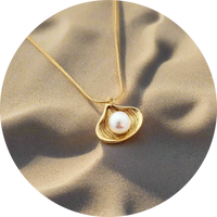 charm & pendant